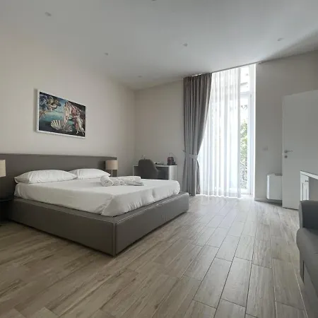 Il Tempio Degli Artisti - 4* Бари